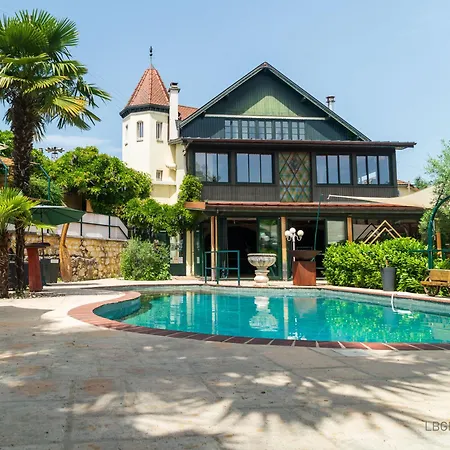 Bed & Breakfast La Maison Cachee Du Pavillon Bellevue Belley