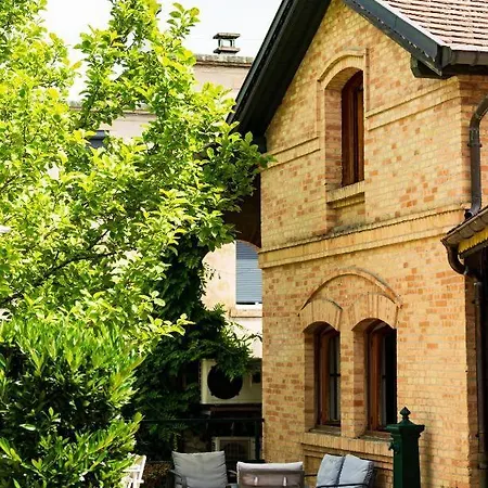 La Maison Cachee Du Pavillon Bellevue