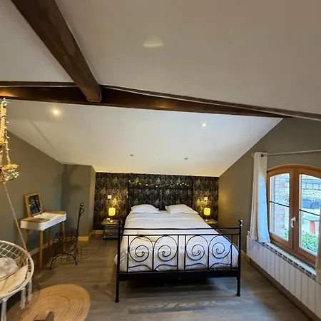 La Maison Cachee Du Pavillon Bellevue Bed & Breakfast Belley