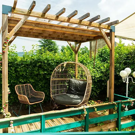 Bed & Breakfast La Maison Cachee Du Pavillon Bellevue 3*