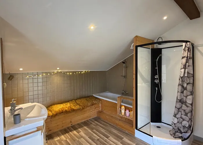 La Maison Cachee Du Pavillon Bellevue Bed & Breakfast 3*