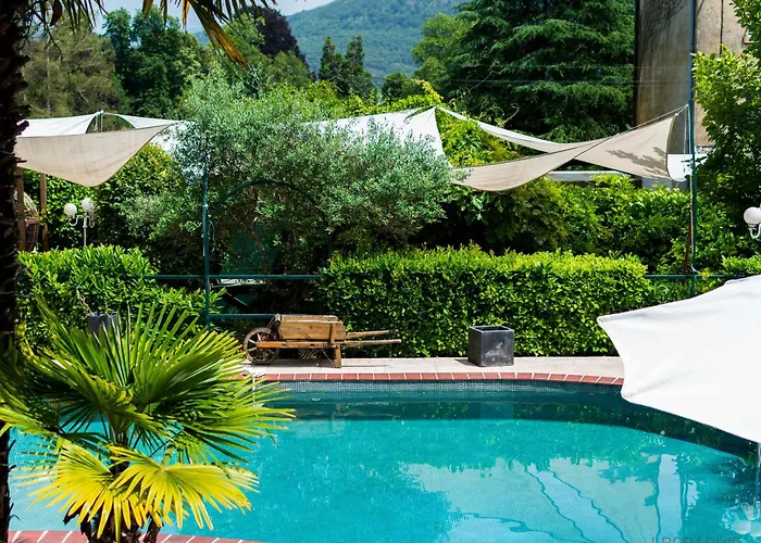 La Maison Cachee Du Pavillon Bellevue Bed & Breakfast Belley