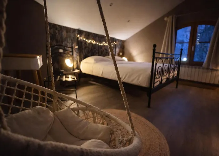 La Maison Cachee Du Pavillon Bellevue Bed & Breakfast