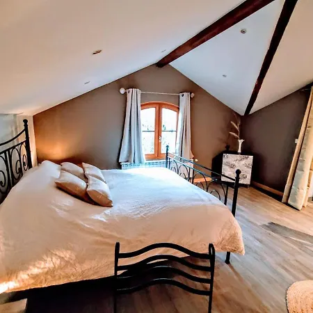 Bed and Breakfast La Maison Cachee Du Pavillon Bellevue Belley