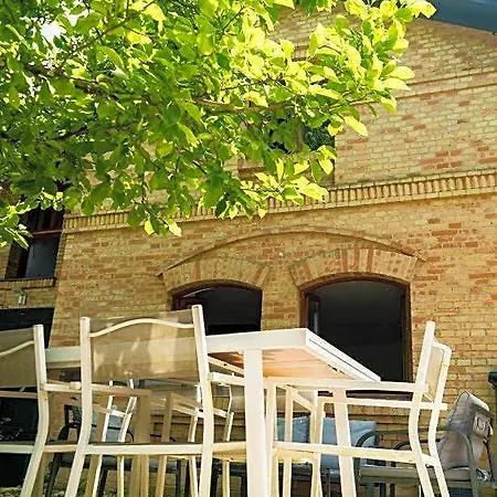 La Maison Cachee Du Pavillon Bellevue 住宿加早餐酒店 3*